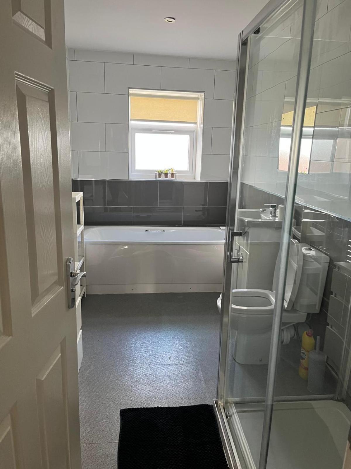 Apartamento Short Term Lets From £15 Per Person Per Night Bristol Exterior foto